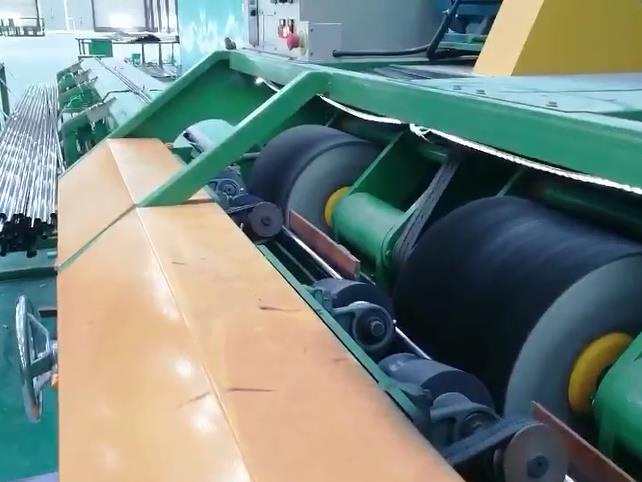 圆管抛光机工作视